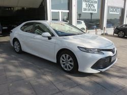 Blanco Usado 2020 Toyota Camry Business Edition Berlina | 23.500 € (Precio justo)