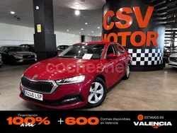 Rojo Usado 2021 Skoda Octavia Ambition Berlina | 17.450 € (Precio justo)