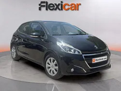 Negro Usado 2018 Peugeot 208 Active Utilitario | 9140 € (Precio justo)