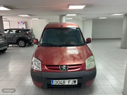 Rojo Usado 2006 Peugeot Partner Monovolumen | 4500 €