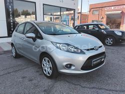Gris / plata Usado 2009 Ford Fiesta Trend Utilitario | 6490 € (Precio justo)