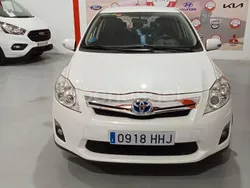 Blanco Usado 2011 Toyota Auris Hybrid Active Berlina | 8110 € (Precio justo)