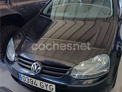 Negro Usado 2006 VW Golf V Trendline Berlina | 6500 € (Un poco caro)