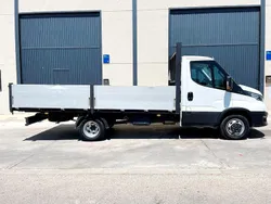Blanco Usado 2024 Iveco Daily | 36.000 €