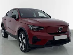 Rojo Usado 2023 Volvo EC40 Core SUV | 41.300 € (Precio justo)