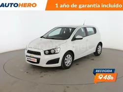 Blanco Usado 2013 Chevrolet Aveo LT Berlina | 9699 € (Precio justo)