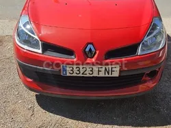 Rojo Usado 2007 Renault Clio II Dynamique Berlina | 3500 € (Precio justo)