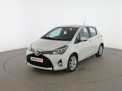 Blanco Usado 2015 Toyota Yaris Hybrid Active Berlina | 12.799 € (Precio justo)