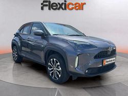 Gris Usado 2024 Toyota Yaris Hybrid Active | 19.490 € (Buen precio)