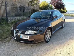 Negro Usado 2007 Alfa Romeo GT Distinctive Coupe | 4250 € (Precio justo)