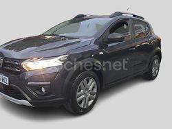 Gris / plata Usado 2022 Dacia Sandero Essentiel Utilitario | 13.690 € (Precio justo)