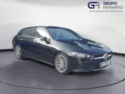 Negro Usado 2021 Mercedes CLA200 Shooting Brake Premium Familiar | 26.500 €