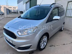 Gris / plata Usado 2017 Ford Tourneo Courier Titanium Monovolumen | 10.600 € (Precio justo)
