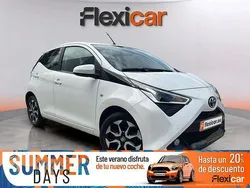 Blanco Usado 2021 Toyota Aygo X-play Utilitario | 11.990 € (Precio justo)