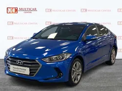 Azul Usado 2018 Hyundai Elantra Utilitario | 13.990 €
