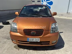 Naranja Usado 2004 Kia Picanto EX Utilitario | 1999 € (Buen precio)