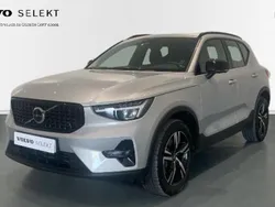 Plateado Usado 2023 Volvo XC40 Plus SUV | 36.900 € (Precio justo)