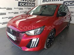 Rojo Usado 2024 Peugeot 208 Allure Utilitario | 18.990 € (Precio justo)
