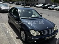 Azul Usado 2005 Mercedes C180 Elegance Berlina | 4000 € (Super precio)