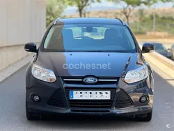 Azul Usado 2014 Ford Focus Trend Familiar | 7399 € (Precio justo)
