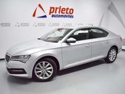 Gris Usado 2021 Skoda Superb Ambition Berlina | 20.900 € (Un poco caro)