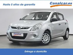 Gris plata Usado 2010 Hyundai i20 Classic Berlina | 4490 € (Un poco caro)
