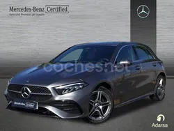 Gris / plata Usado 2024 Mercedes A250 Berlina | 39.900 € (Precio justo)