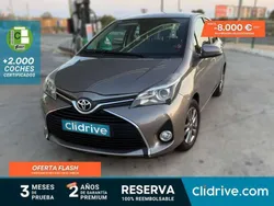 Gris Usado 2015 Toyota Yaris Active Berlina | 11.990 €