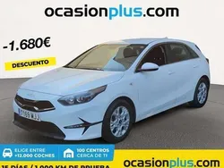 Blanco Usado 2023 Kia Ceed Utilitario | 16.082 € (Buen precio)