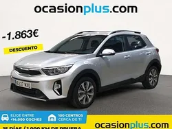 Plateado Usado 2024 Kia Stonic SUV | 18.637 € (Precio justo)