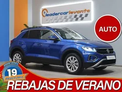 Azul Usado 2023 VW T-Roc Life SUV | 23.400 € (Precio justo)