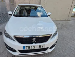 Blanco Usado 2019 Peugeot 308 Business-Line Berlina | 8990 € (Precio justo)