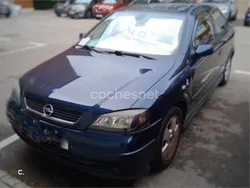 Azul Usado 2002 Opel Astra Edition Berlina | 2500 € (Un poco caro)