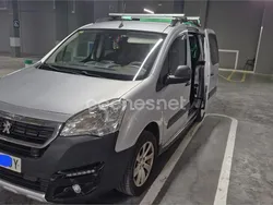 Gris / plata Usado 2016 Peugeot Partner Tepee Outdoor Monovolumen | 13.600 € (Precio justo)