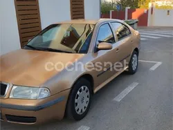 Usado 2001 Skoda Octavia Ambiente Berlina | 2900 €
