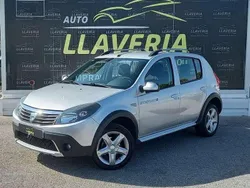 Gris / plata Usado 2012 Dacia Sandero Stepway Utilitario | 5950 € (Buen precio)