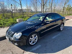 Negro Usado 2006 Mercedes CLK320 Avantgarde Coupe | 6900 € (Precio justo)