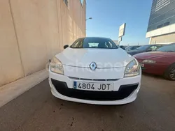 Blanco Usado 2011 Renault Mégane III Authentique Berlina | 4500 € (Precio justo)