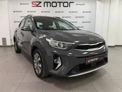 Gris Usado 2021 Kia Stonic SUV | 19.400 € (Caro)