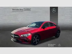 Rojo Usado 2023 Mercedes CLA200 Berlina | 32.990 € (Super precio)