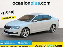 Blanco Usado 2018 Skoda Octavia Utilitario | 14.991 € (Precio justo)