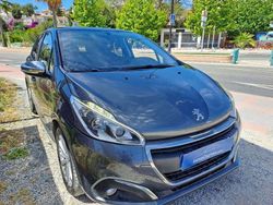 Gris Usado 2016 Peugeot 208 Access Utilitario | 8999 € (Un poco caro)