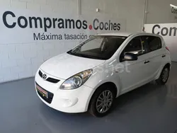 Blanco Usado 2010 Hyundai i20 Comfort Berlina | 5450 € (Un poco caro)