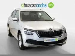 Gris/plata Usado 2023 Skoda Kamiq Ambition SUV | 20.990 € (Precio justo)