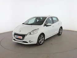 Blanco Usado 2014 Peugeot 208 Allure Utilitario | 8499 € (Precio justo)