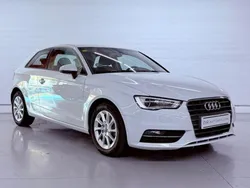 Blanco Usado 2016 Audi A3 Attraction Utilitario | 15.500 € (Precio justo)