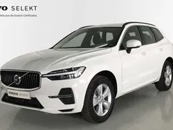 Blanco Usado 2022 Volvo XC60 Momentum SUV | 50.200 €