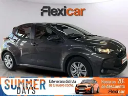 Gris Usado 2024 Toyota Yaris Edition Utilitario | 15.690 € (Super precio)