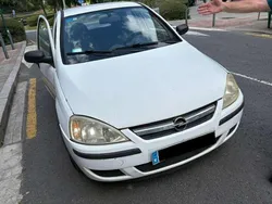 Blanco Usado 2006 Opel Corsa Essentia Utilitario | 2300 € (Buen precio)