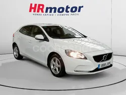 Blanco Usado 2017 Volvo V40 Kinetic Familiar | 15.840 €